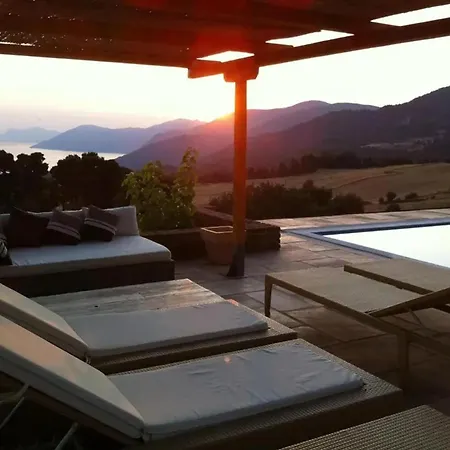 4 Bedrooms With Private Pool Furnished Terrace And Wifi At Hotel
