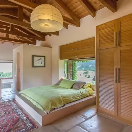 Hotel 4 Bedrooms With Private Pool Furnished Terrace And Wifi At 4*